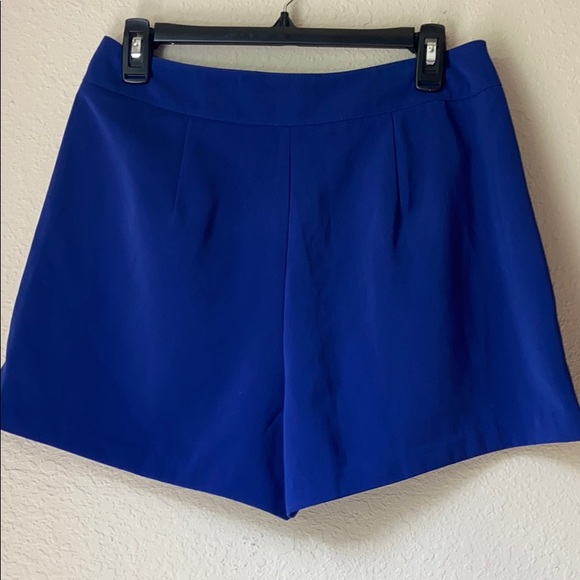 Shorts - Picture 2 of 2